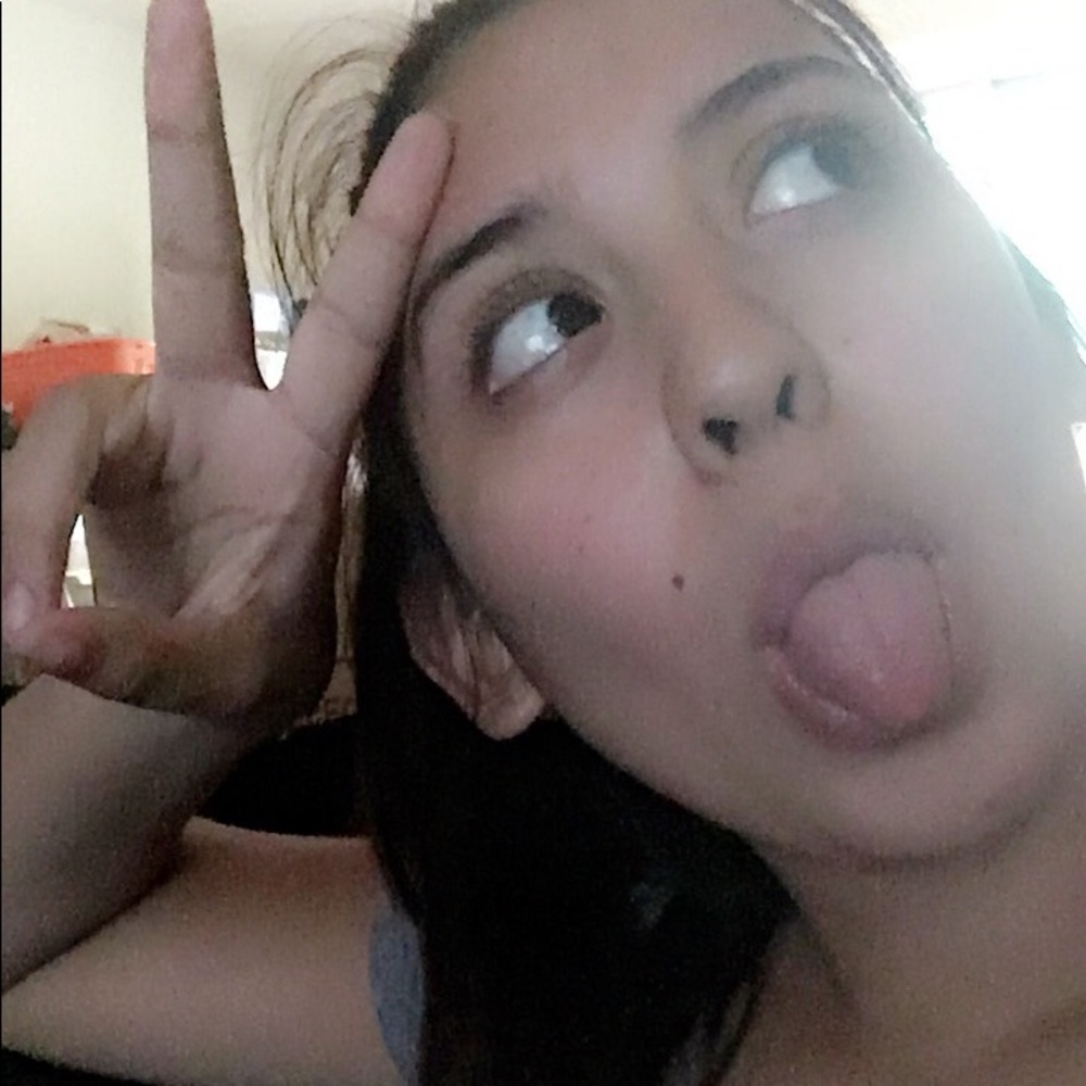 Meet your Posher, Kassandra